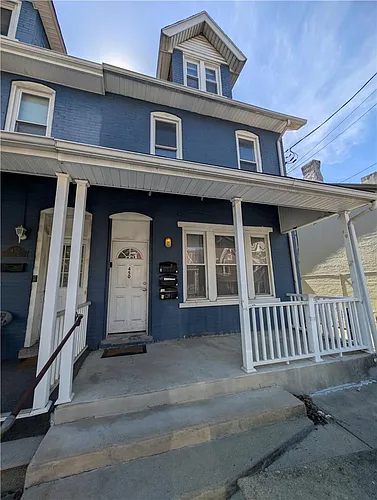 450 Carlton Ave #2 Photo 1