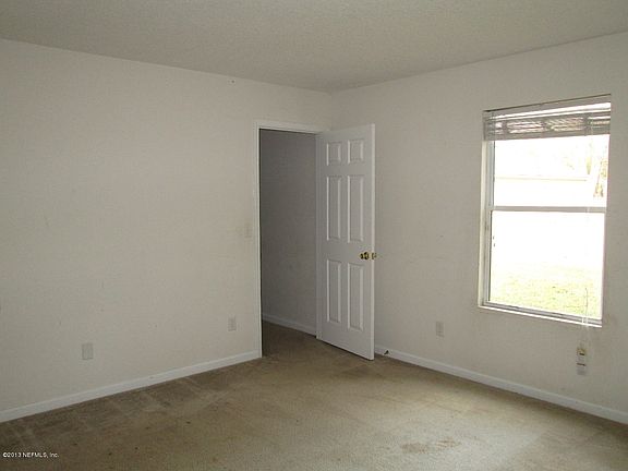 5th image of 3609 Drew St