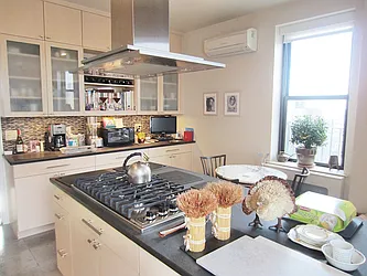 Rented by Rachel Realty