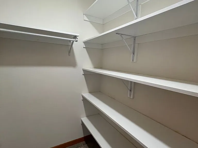 137 E Charles St — Photo 5