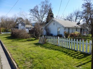 803 SE 8th St UNIT 1-3, Grants Pass, OR 97526