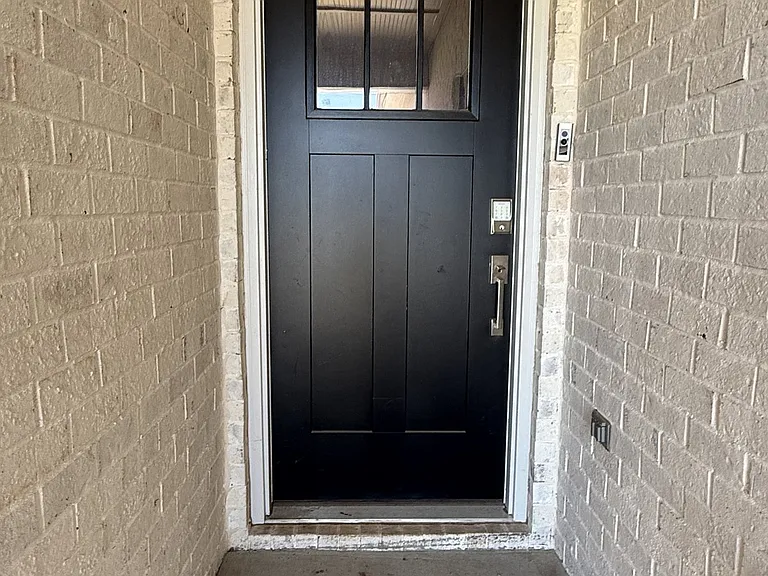 128 Clift Farm Dr — Photo 3
