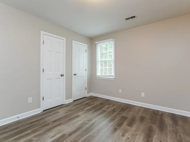925 Fairlong Rd — Photo 15