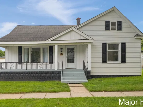 11418 Kirby St SE, Alto, MI 49302