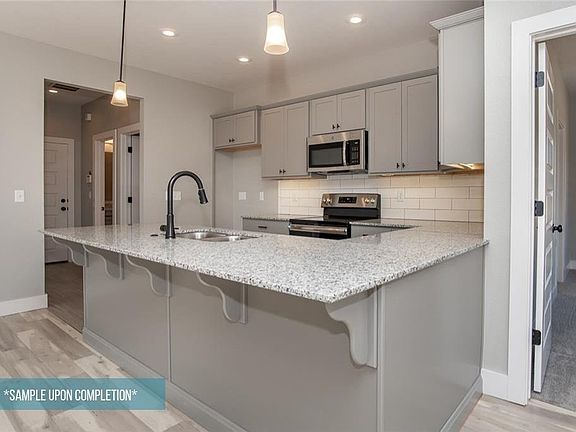 3rd image of 1524 Canal St