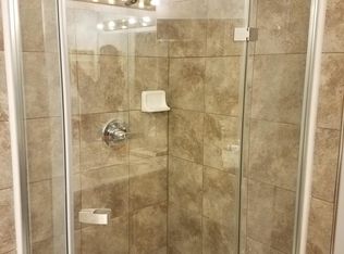 137 White Branch Ct #C137, Schaumburg, IL 60194