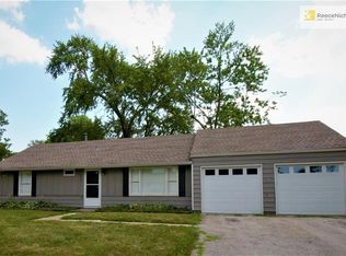 805 NE 66th Ter, Gladstone, MO 64118