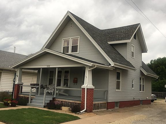 2nd image of 522 W Prescott Ave