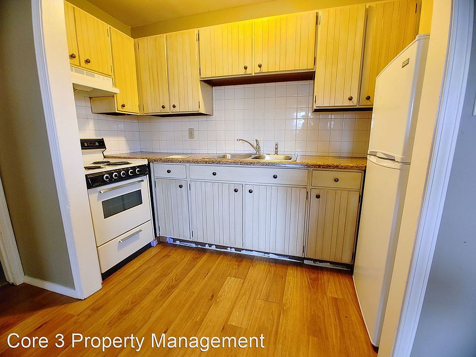 2nd image of 508 Douglas St APT 1