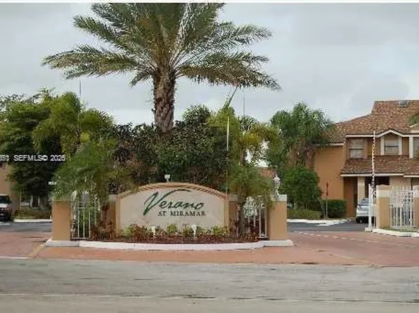 2201 SW 80th Ter #2201, Hollywood, FL 33025