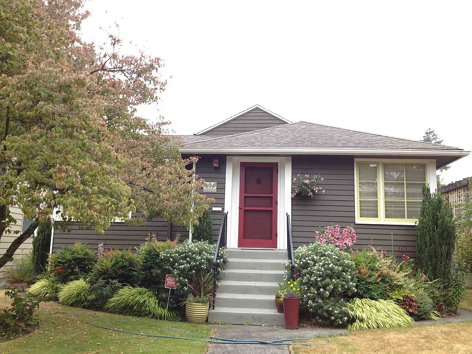 2nd image of 6849 34th Ave NE
