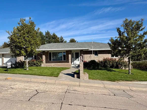 514 5th Ave W, Benkelman, NE 69021