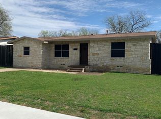 718 Huddleston Dr, Grand Prairie, TX 75050
