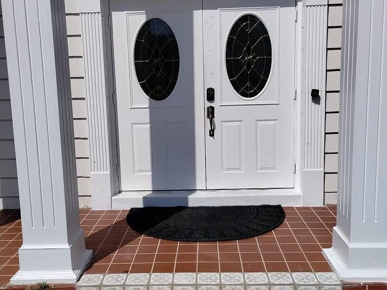 2320 Irlo Dr — Photo 3