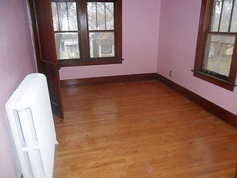 5th image of 1103 14th Ave E
