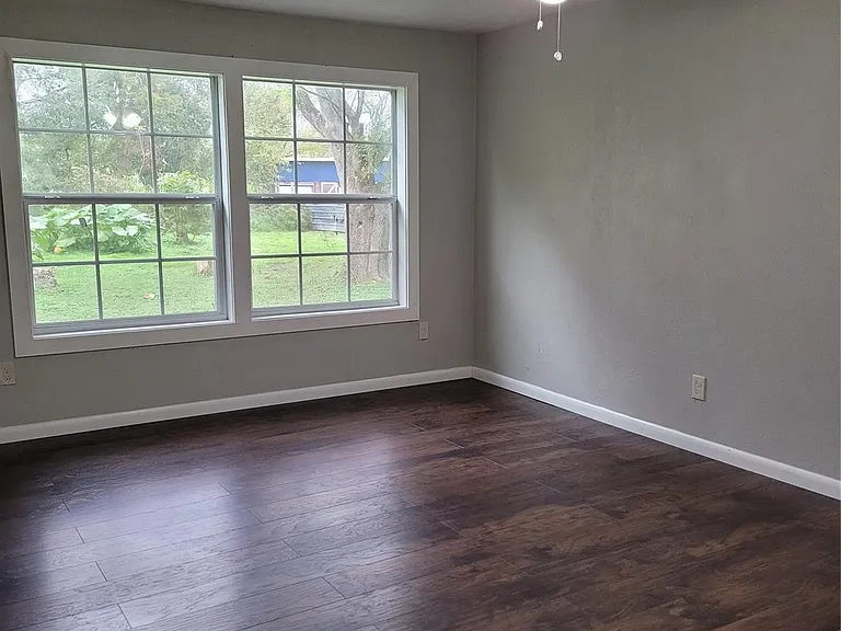 822 Retama St — Photo 14