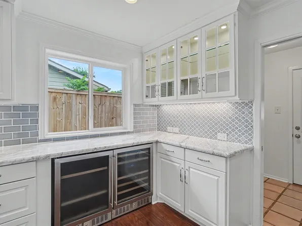 18319 Hereford Ln, Houston, TX 77058