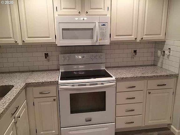 4th image of 5317 NE 71st St