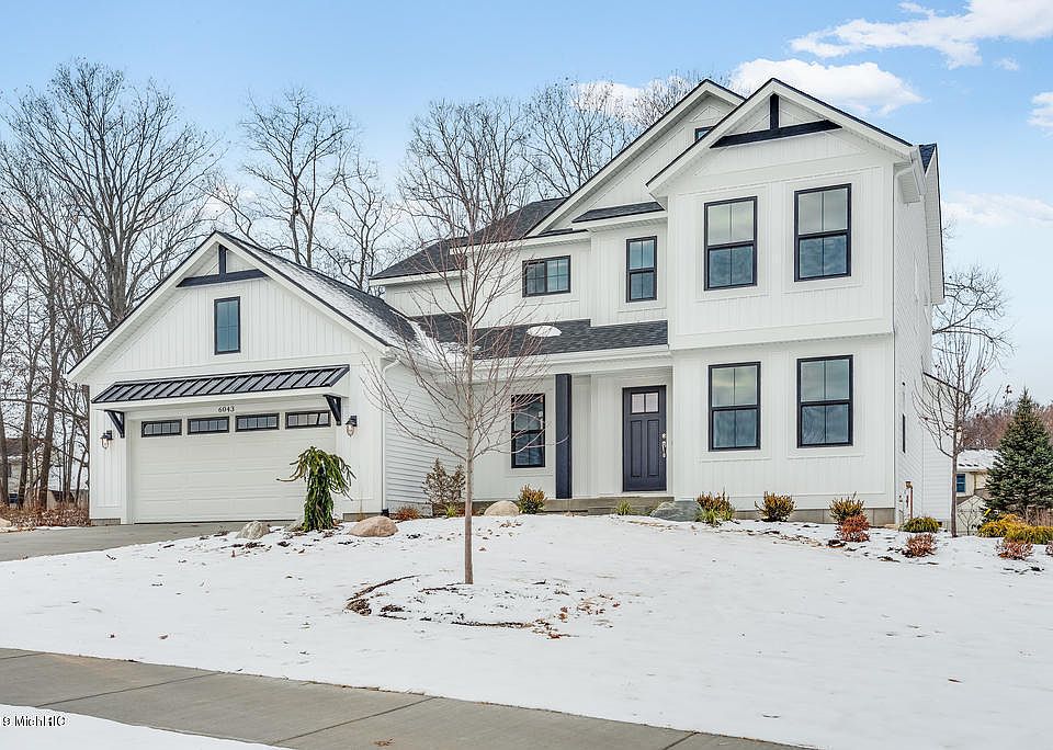 1st image of 4205 Boulder View Dr NE