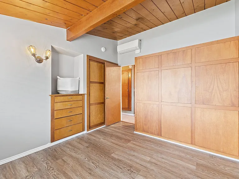 650 Mardina Way — Photo 12