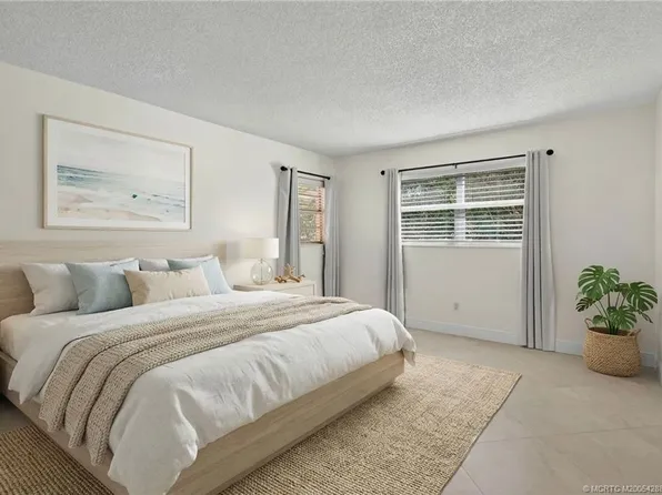 2950 SE Ocean Blvd APT 12-2, Stuart, FL 34996
