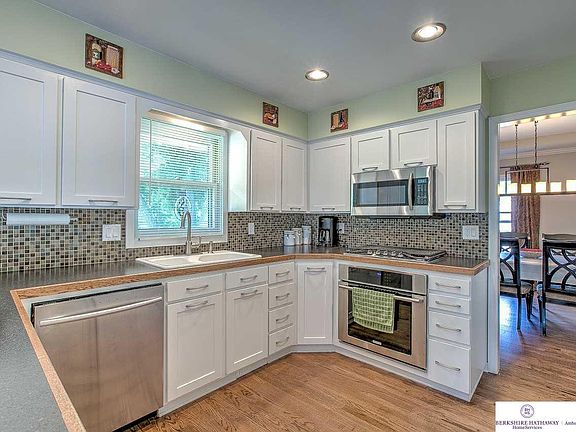 3rd image of 10909 Hogantown Dr