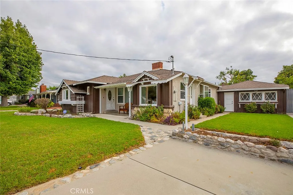 3 bed, 1845 sqft, $5,750 — Photo 4