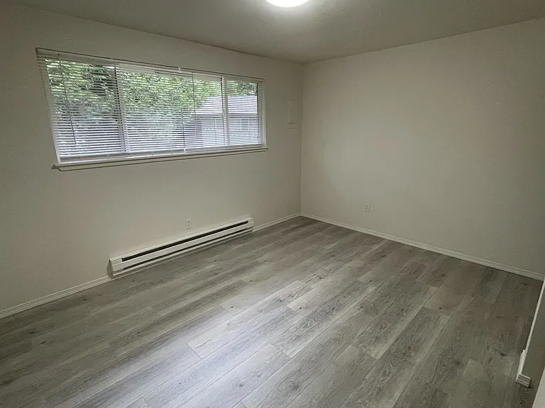 9435 Avondale Rd NE #110 — Photo 5