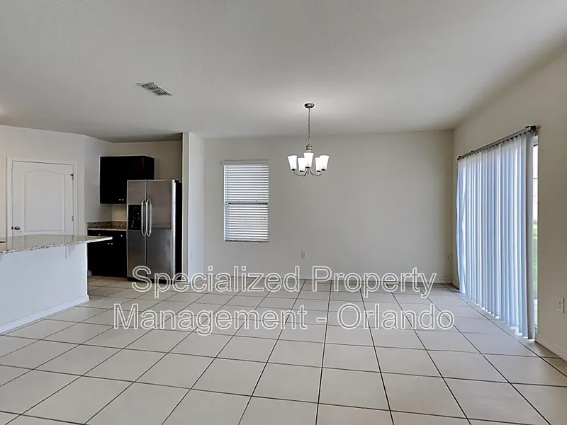 4 bed, 2.0 bath, 1767 sqft, $2,250 — Photo 4