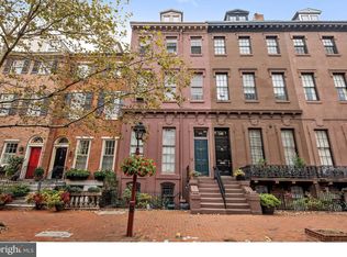 262 S 3rd St, Philadelphia, PA 19106