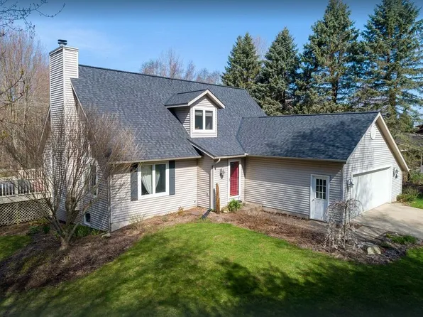 4572 Arlene Ln, Holland, MI 49423
