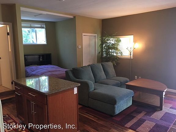 5th image of 335 Betty Ln