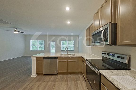 5th image of 6136 Taramore Ln