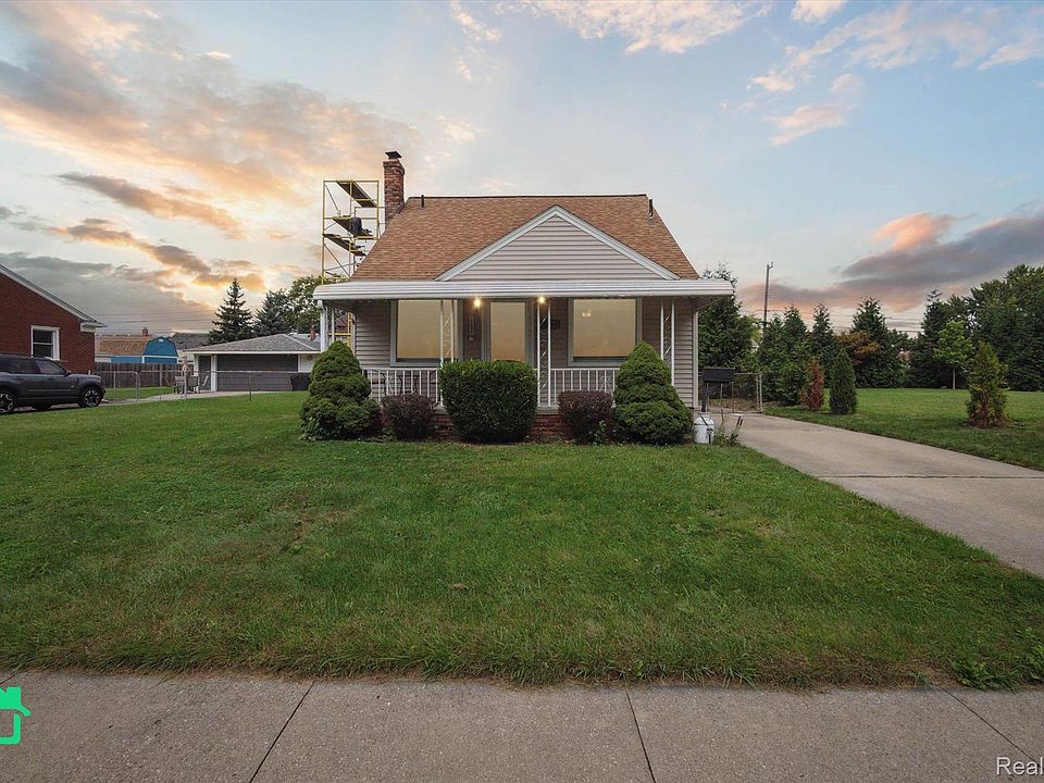 1st image of 13048 Balsam St
