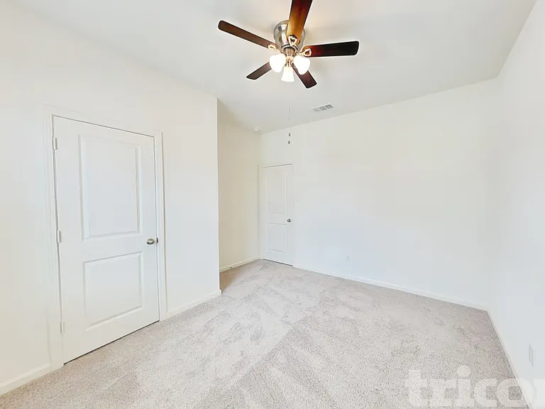2532 Sanders Creek Dr — Photo 10
