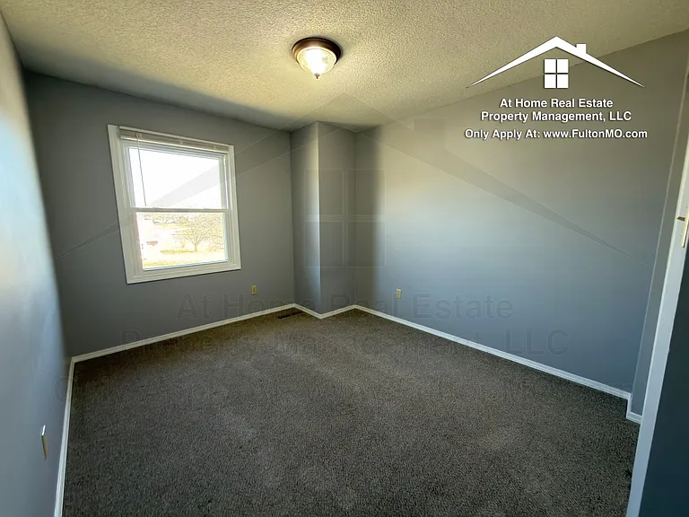 1904 Springdale Ct — Photo 26