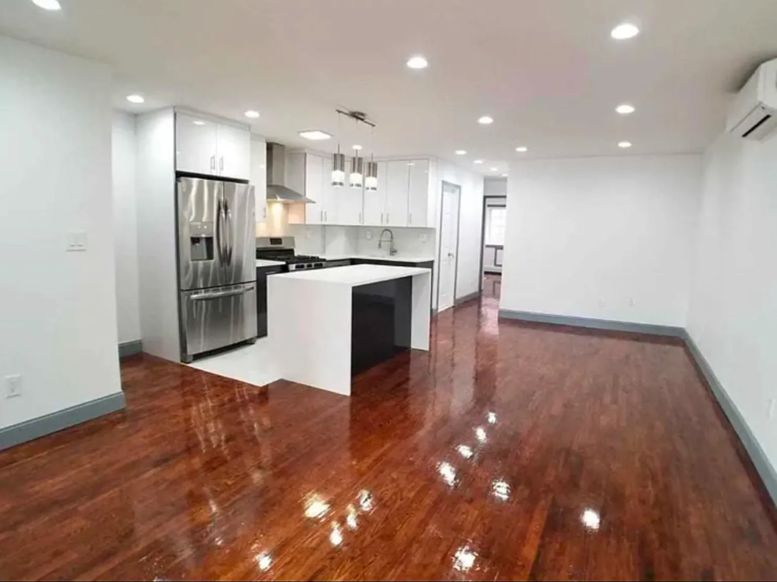 133 East 38th Street — Photo 1