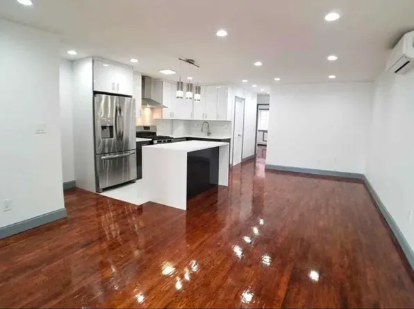 133 East 38th Street image 1 of 6