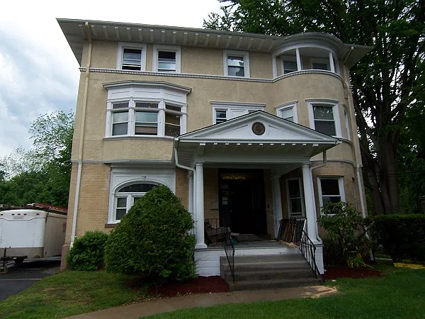 55 Highland St #12