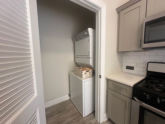 4th image of 743 Park Ave #101