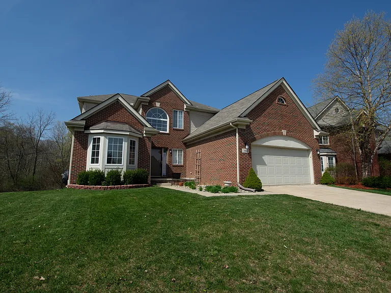366 Sedgewood Ln — Photo 53