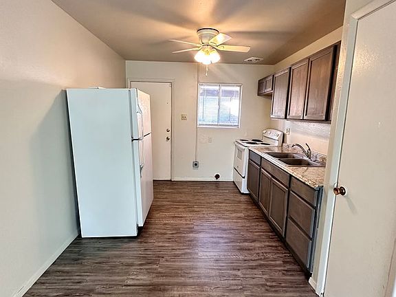 5th image of 3211 Morris St NE Unit 3