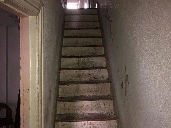 5th image of 4633 Westminster Ave