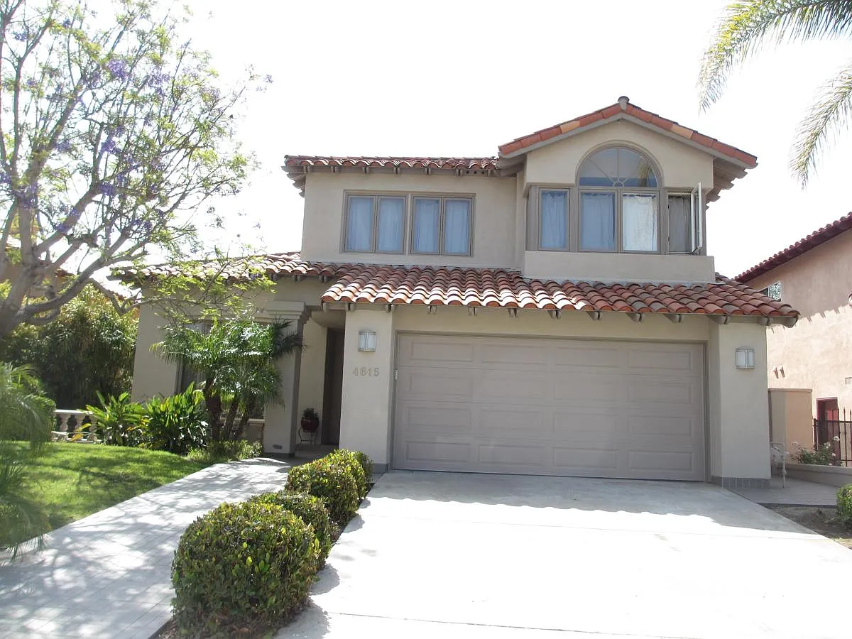 Building Photo - 4615 Serenata Pl