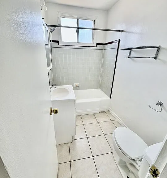 3713 1/2 Selby Ave — Photo 17