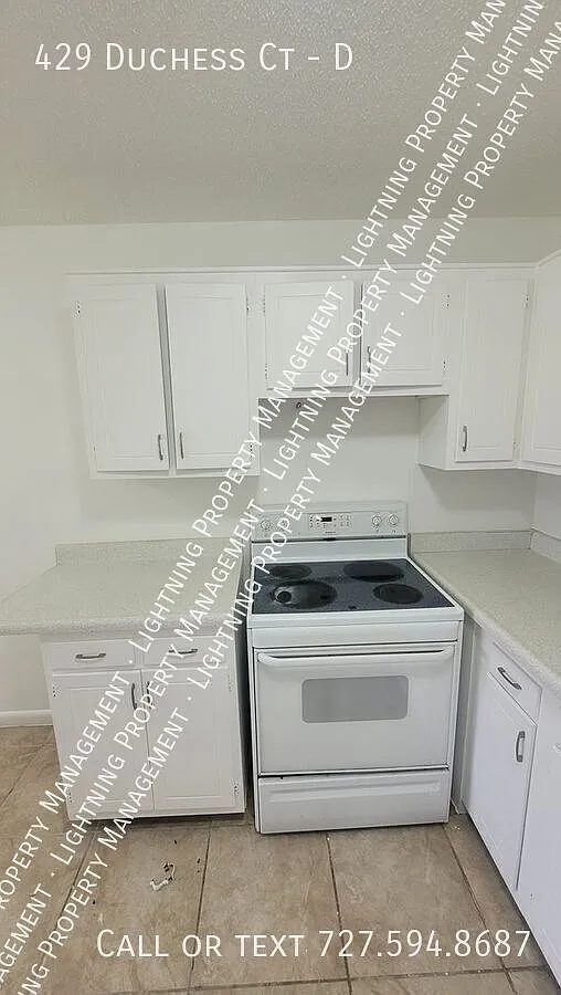2 bed, 1.0 bath, $1,350 — Photo 2