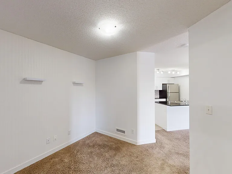 2419 Legacy Blvd SE — Photo 11