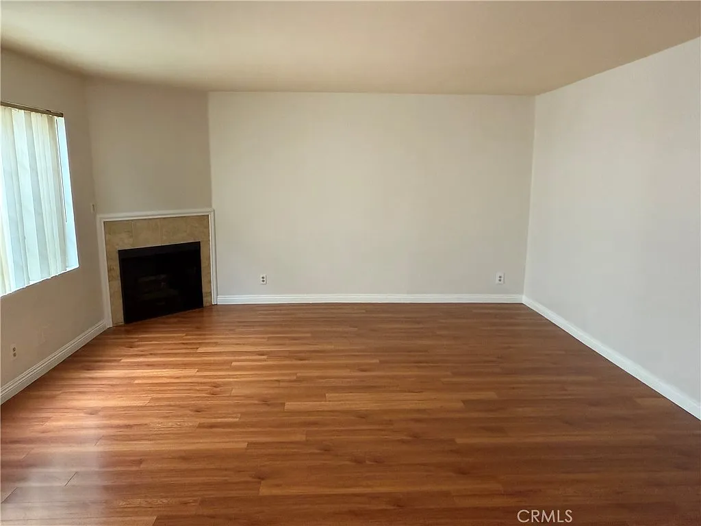 2 bed, 1020 sqft, $2,150 — Photo 2