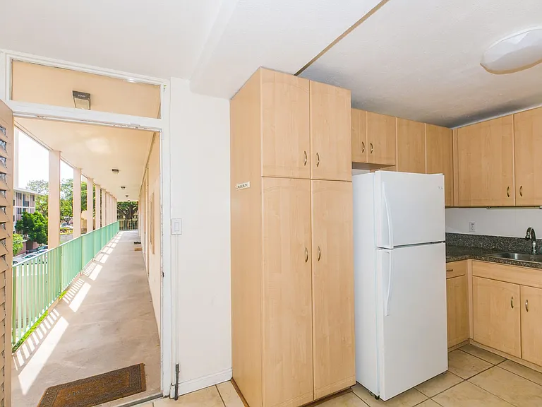 920 Kaheka St #22 — Photo 22