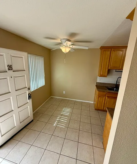 1009 Georgia St #25 — Photo 11
